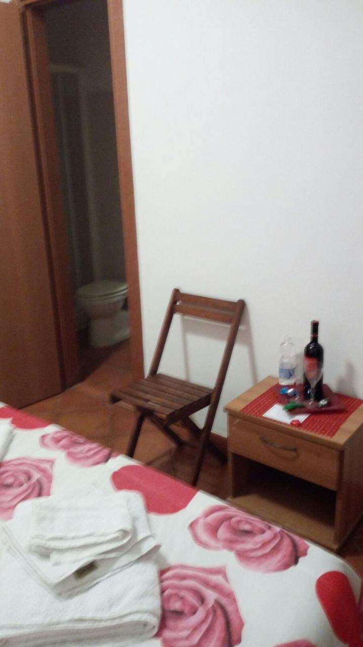 Hotel Hegelberger à Terracine Extérieur photo